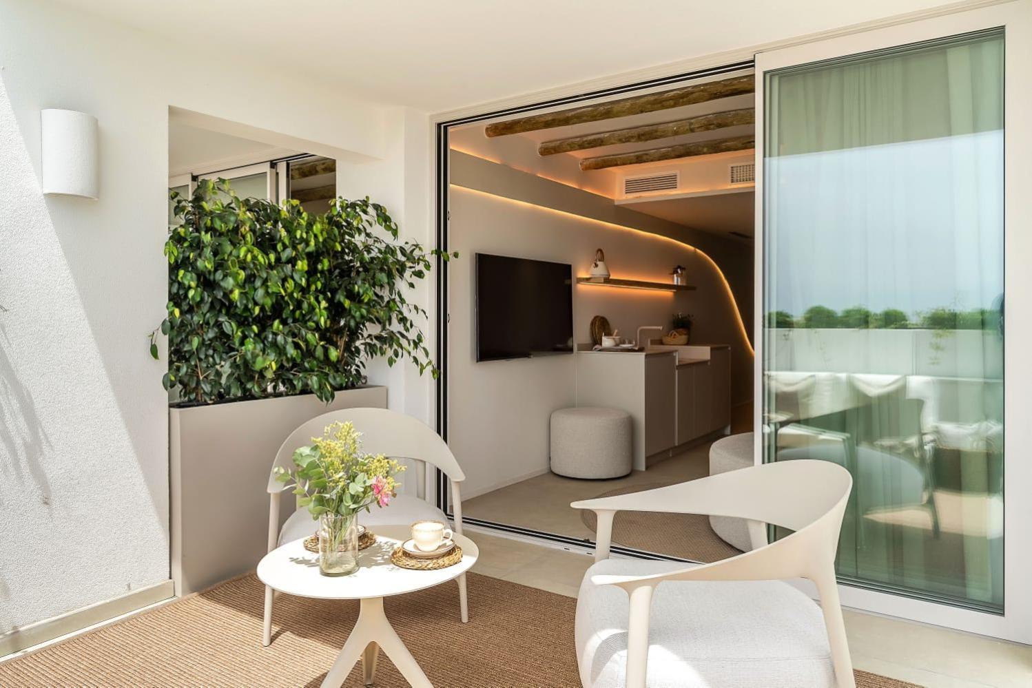 Apartamentos Azul Castelldefels Extérieur photo