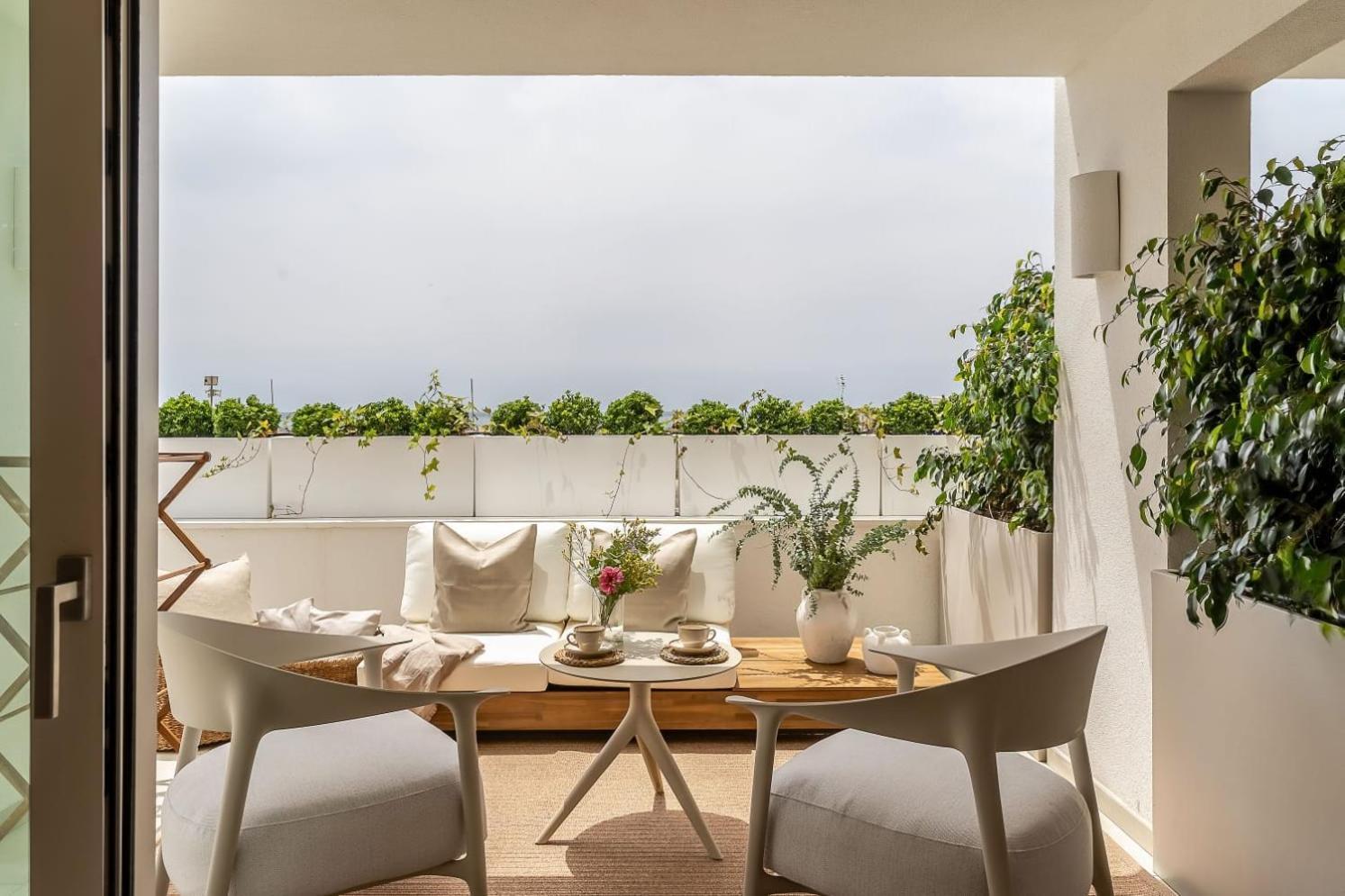 Apartamentos Azul Castelldefels Extérieur photo