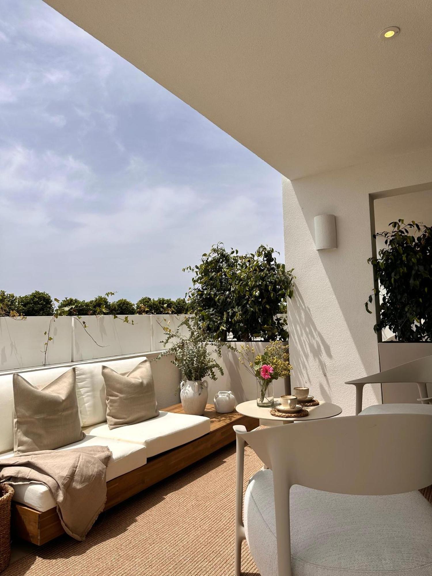 Apartamentos Azul Castelldefels Extérieur photo